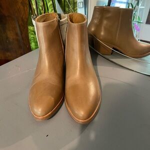 Nisolo Marisa boot in Almond